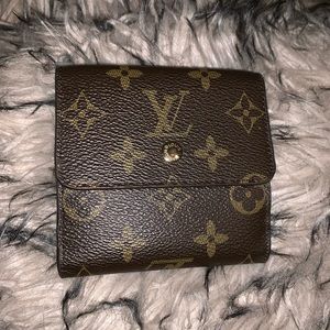 Louis Vuitton wallet unisex
